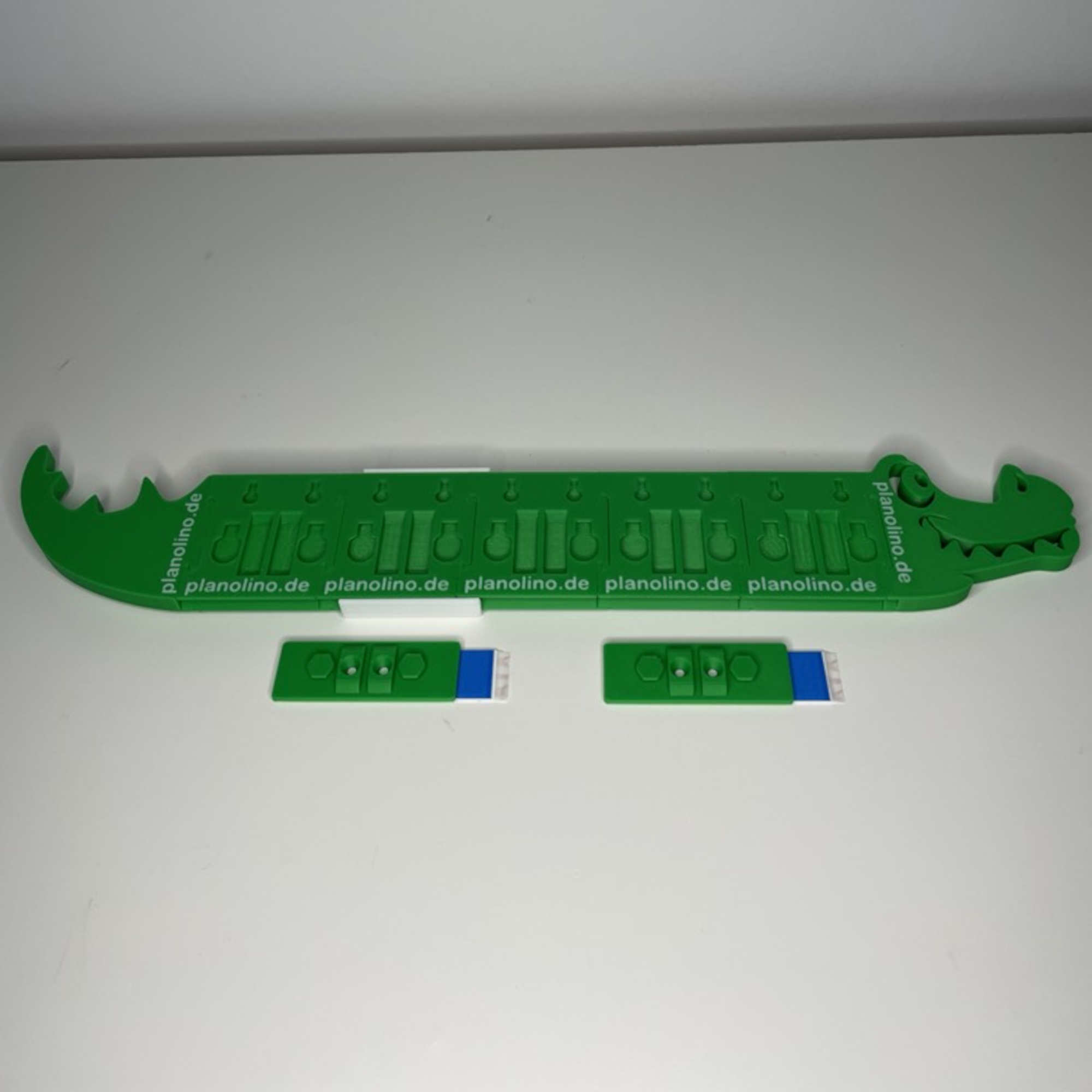 Schiebe - Routineplaner für Kinder im Krokodil Design mit Schiebe-Element von Piktogramm zu Piktogramm – visueller Tagesplan Kinder zur Förderung von Selbstständigkeit und festen Routinen