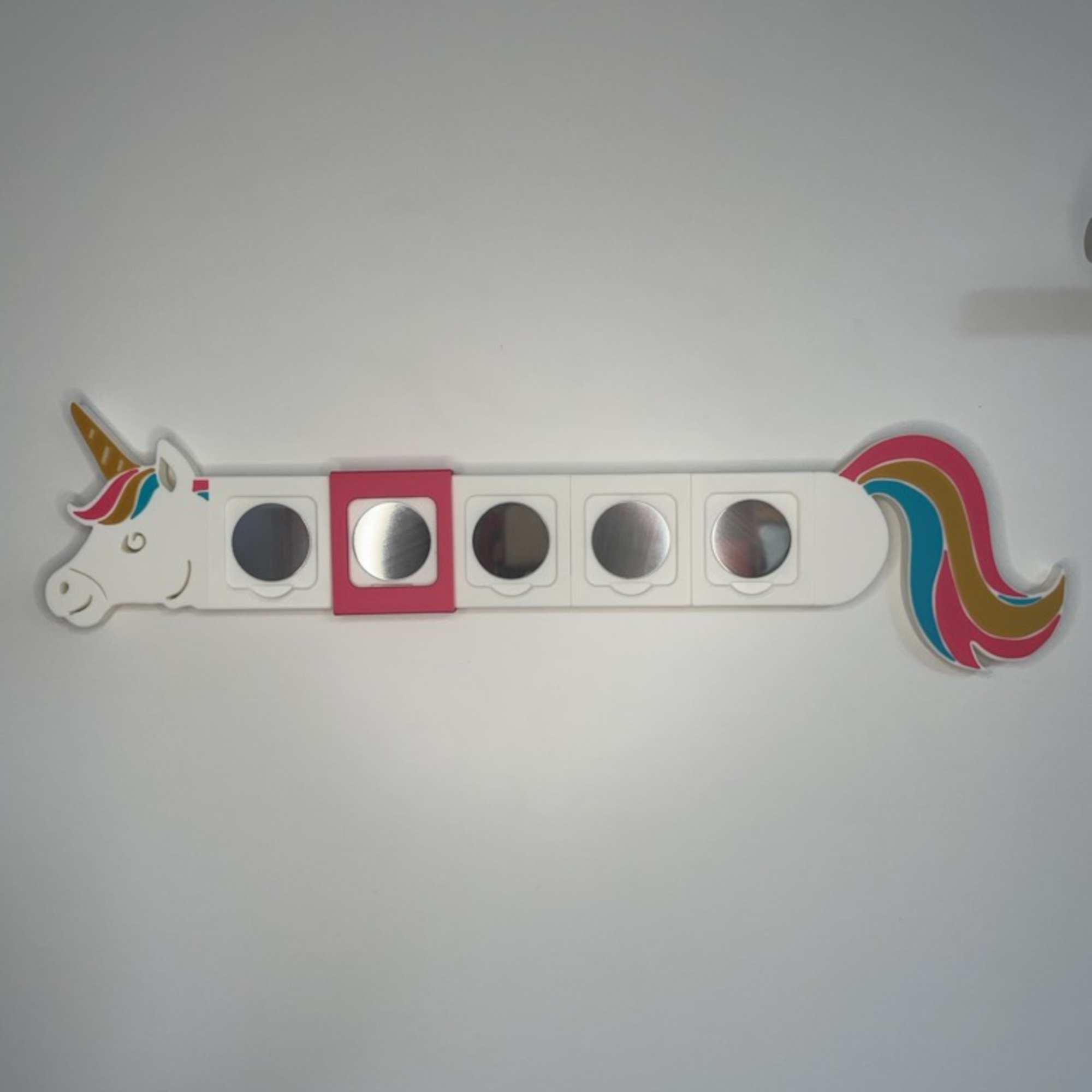 Schiebe - Routineplaner für Kinder im Einhorn Design mit Schiebe-Element von Piktogramm zu Piktogramm – visueller Tagesplan Kinder zur Förderung von Selbstständigkeit und festen Routinen